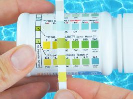 Cómo medir la salinidad de una piscina