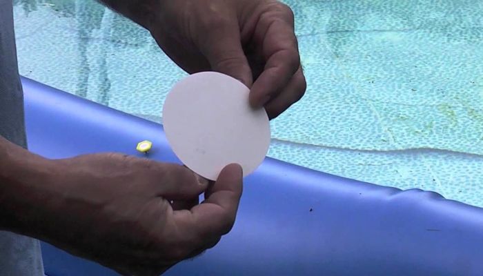 Cómo parchar una piscina inflable